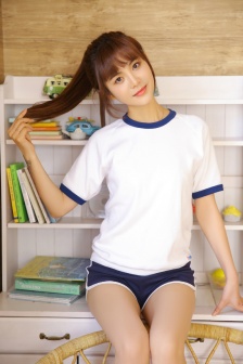 亚洲娇小美女vvideos